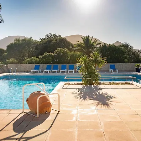 Spelonca Holiday home *