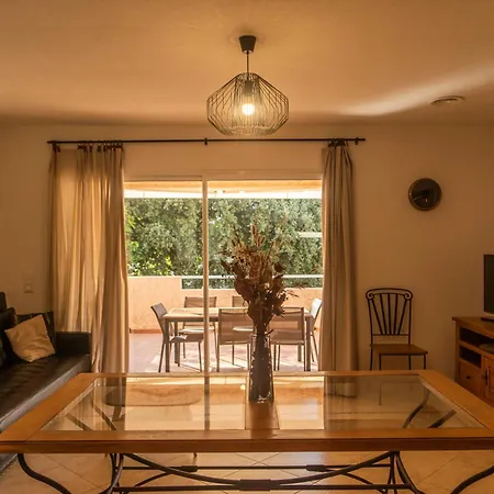 Spelonca Holiday home *